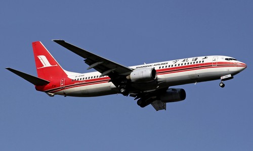 самолет Shanghai Airlines